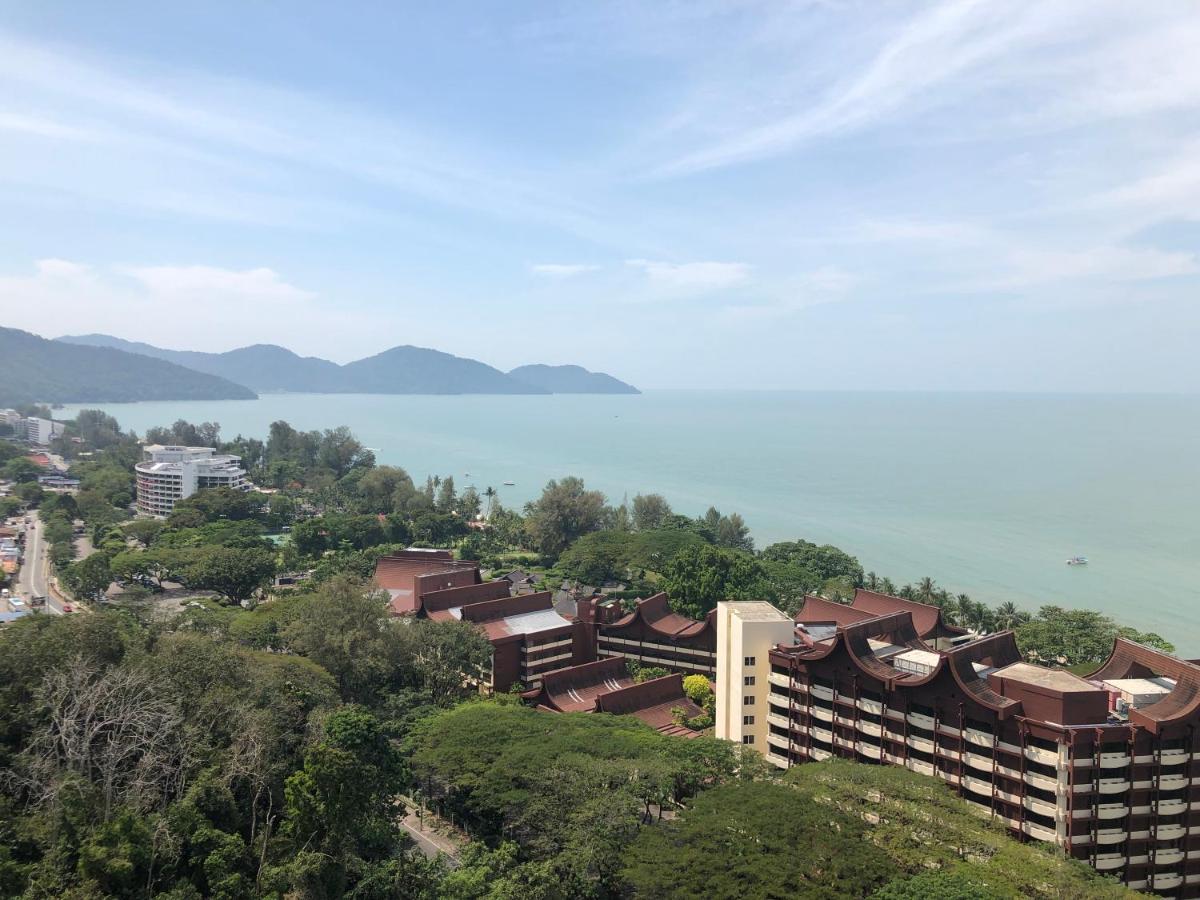 Susie'S Resort Seaview Suites At Sri Sayang Batu Ferringhi Eksteriør billede
